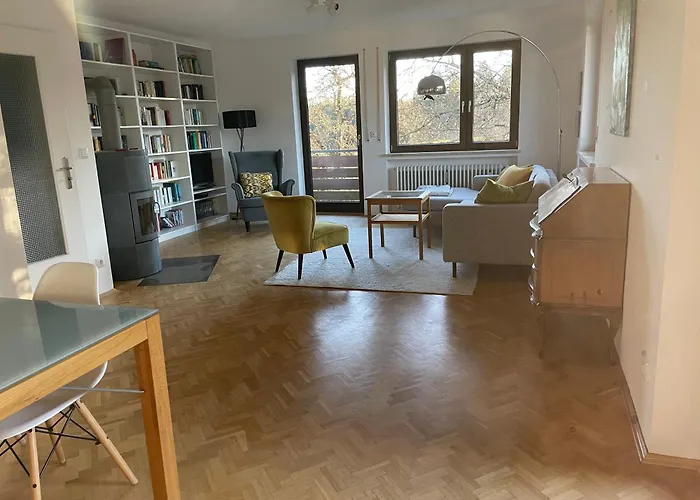 Grosszuegige Individuelle Am Starnberger Münsing